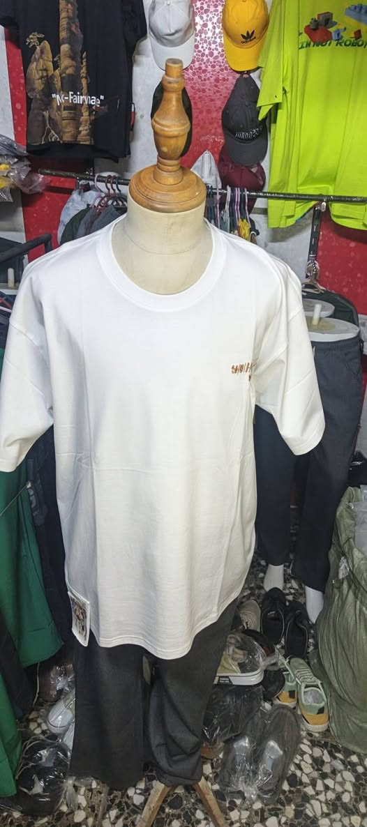 السلام عليكم تصفية عندي 30 قطعة هيج نقشات القطعة ع 4 الاف 
*********** واتساب
