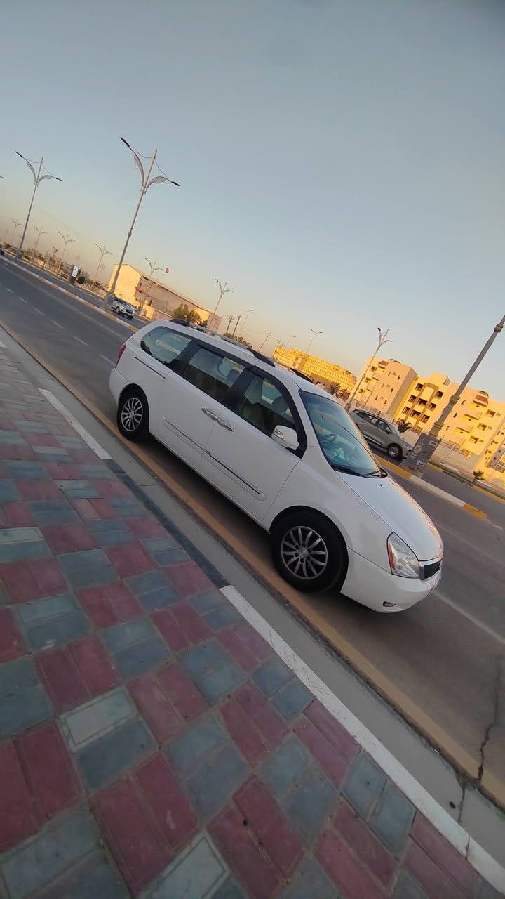 السلام عليكم من رخصت الئدمن المحترم كيه سيدَونه 2012 فول الفول كله كهرباء بيبان+قبق جنطه كهرباء فتحة سقف كشنات كهرباء كشنات جلد مكينه 6س  مكينه وكير خير من الله تبريد ثلج حداديه خير من الله ترايك وين متريد رقم بغداد بسمنه عتراف مباشر بيها الدواير الخلفيه صبغ وجاملغ وبنيد السياره جاهزه من كلشي بالعافيه علياخذها مكان السياره في كربلاء اي استفسار الأتصال علا الرقم ***********
