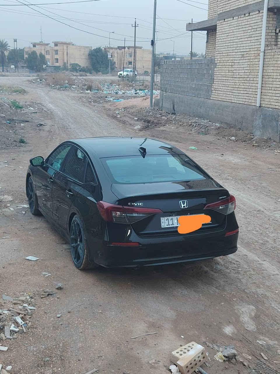 🚗 هوندا سيفك 2025 سبورت هايبرد للبيع 🚗
✅ موديل: 2025
✅ اللون: اسود ملكي
✅ رقم: بغداد
✅ فئة: Sport Hybrid 
✅ رادارات (Honda Sensing)
✅ تحديد سرعة (Cruise Control)
✅ شفتات خلف المقود (Paddle Shifters)
✅ هاند بريك بصمة (Electric Parking Brake) 
✅ تشغيل عن بُعد (Remote Start)
✅ فتحة سقف (Sunroof) 
✅ ممشى السيارة (27 km) 
✅ ضرر السيارة قطعة واحدة صبغ بنيد بدون اي تبديل، نظيفة جداً ولا تحتاج أي صرف.
✅ السونار مرفق مع الصور 
✅ السعر ١٥٨ ورقة وبيهة مجال
بيع او مراوس بسيارة اقل مع الفرق وحسب القناعة 
للمهتمين الاستفسار يرجى التواصل على الخاص أو الاتصال.
***********
