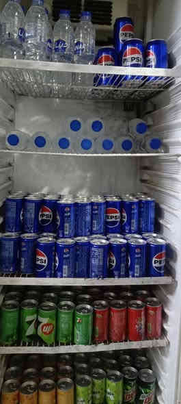 سلام عليكم عارضات عاموديه نضيفات وشغلهن ثلج مثل مشوفون مامصلحات مكاني بغداد الشعب ريدهن ٢٦٠ وبيهن مجال *********** بي وتساب وتصال رصيد
