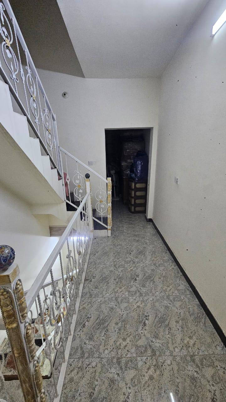 السلام عليكم بيت 50متر لبيع طابقين طابو زراعي سند 25 الشرطه الخامسة قرب الدعم الاوجستي فرع افران النور سابقا الاستفسار ***********
