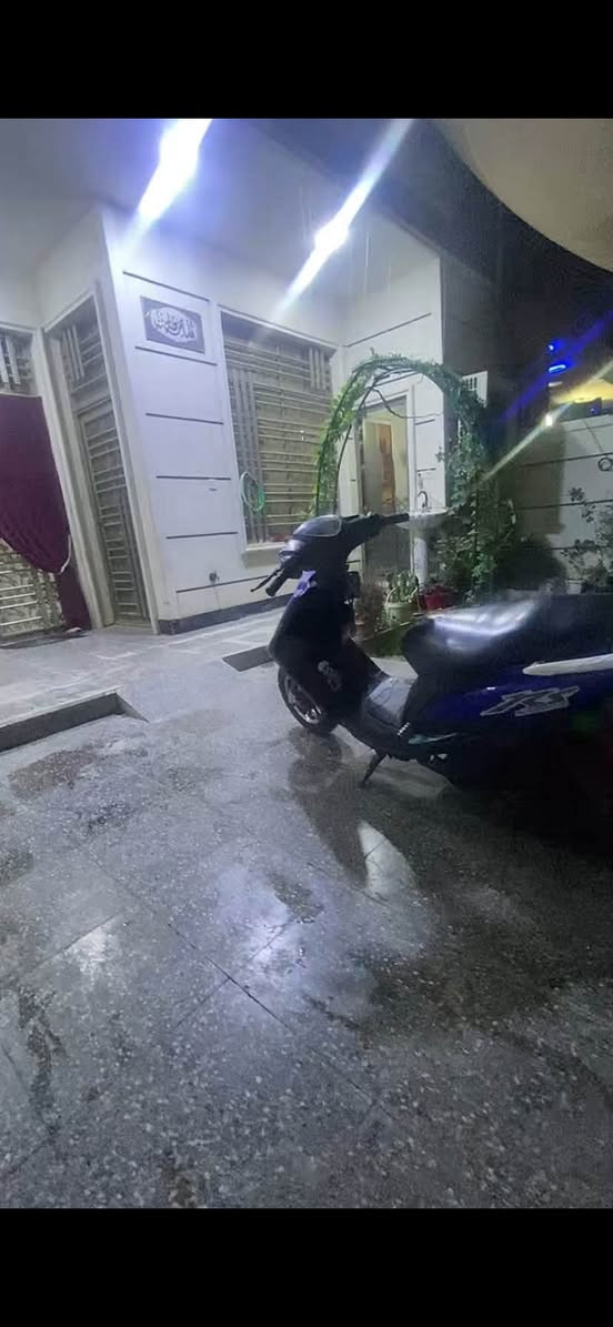 دراجه عدله دراجه مكينه 49تجفيت جديد الله شاهد مضبوط تجي تفحص وتشوف مكينتها دراجه كامله من البدايه الانهايه بيها تزويد ناشف بنتات مال كور رياضي زرك سبايدر اربعه قبق فلاوين كرزي قطره قاعدت رقم ويل صدر دواسات كلج امامي رياضي واذا تريد افتح القبق وشوفك وياها غراض البلاديه مالتها :سعر400وبيها مجال حك الجيه توصيل ***********فقط واتساب ماكو رصيد بغداد الغزاليه
