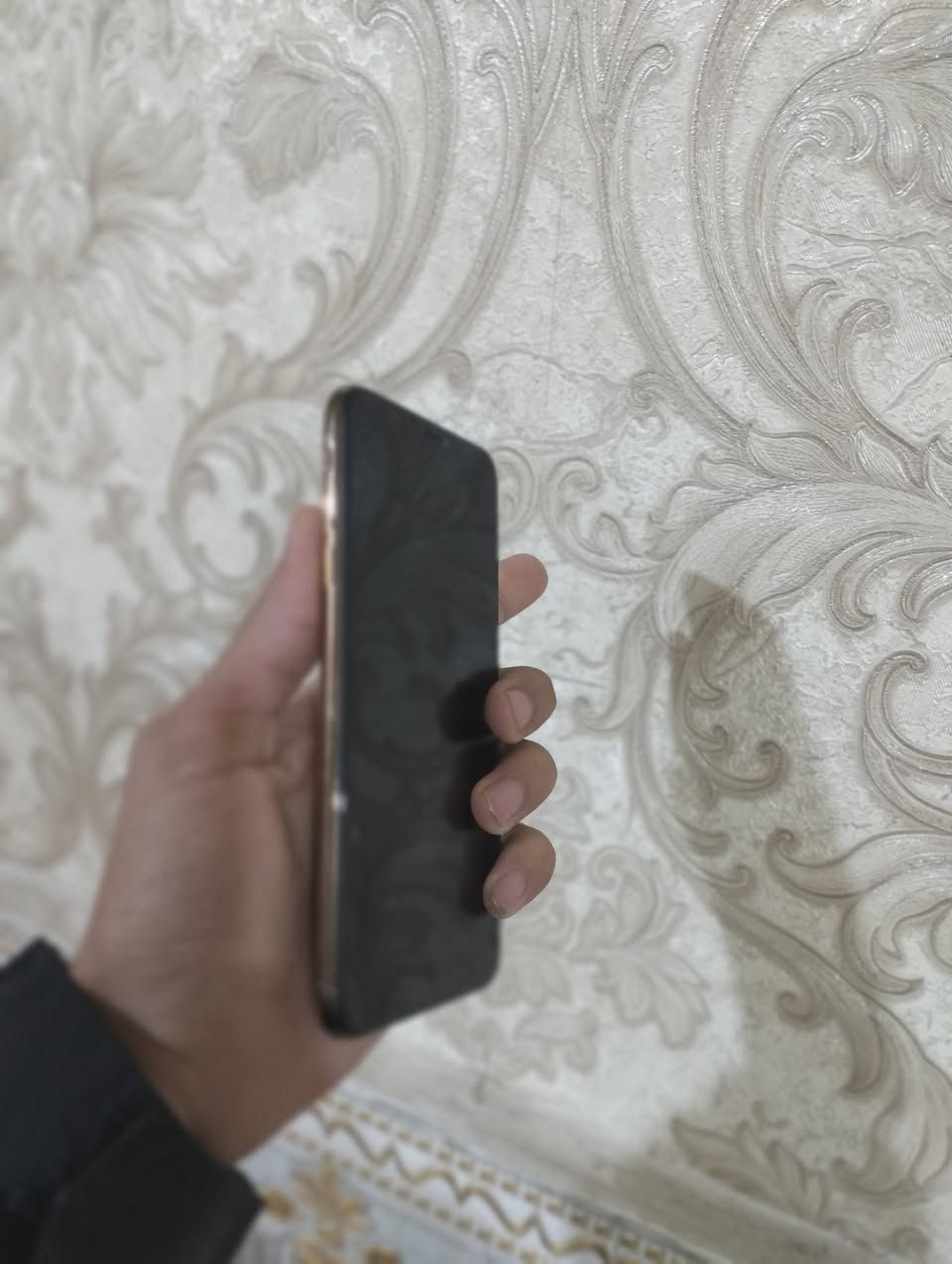 السلام عليكم إكس اس ماكس اذكره 256 بطارية 84 بلاديه ما مرفوعه شاشه مبدله فقط اصليه جهاز يخبل شحن واستخدام بيت جهاز مرتب ونضيف ما بي إي مشكلة فيس ايدي واكف فقط سعره 180 بي مجال بسيط
***********
