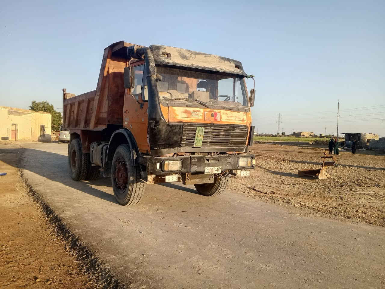 السلام عليكم البي للبيع 75المكان ميسان الاستفسار على الرقم***********
