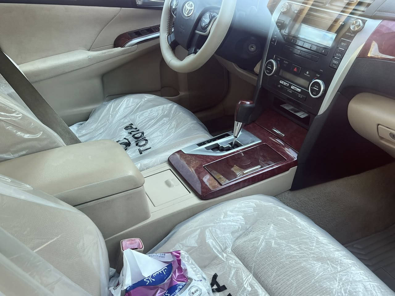 كامري خليجي 2013مكفول سونار ويه الصورسعر 135وبي مجال *********** ويرهم مراوس حسب القناعه
