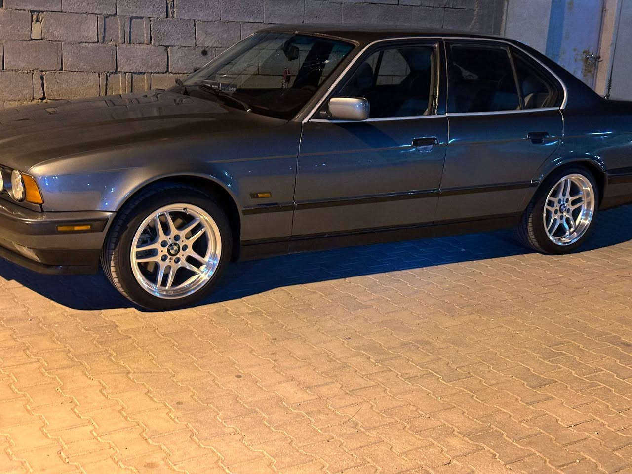 سلام عليكم بيام لبيع سياره جهزه من طول طول محرك مسكر فانوس حجم 525 رقم نبار مشروح وطني تحويل سنويه متهيه ورعيه يريد تحويل محرك وكير مكفولت كير عدي بلبصره عنوان سعر 63وبيه مجال ***********
