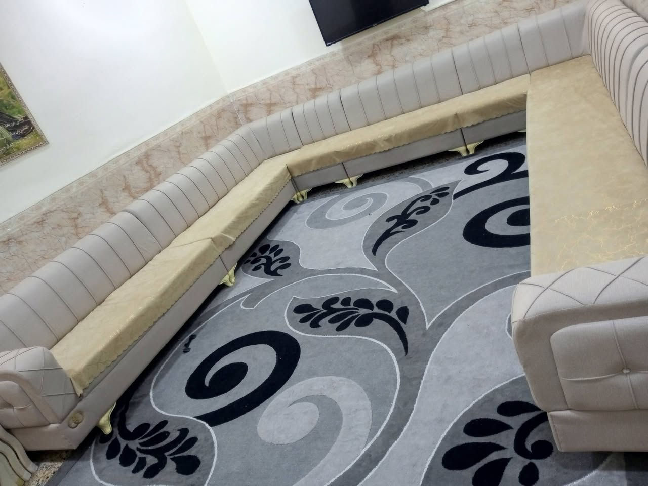 السلام عليكم ورحمة الله وبركاتة 
تخم ديوان للبيع 14 متر 20 نفر تزكام درجة اولى نضيف جداً ع الشرط الشراي يراسلني السعر ع الخاص و تدللون


**إذا كنت صاحب هذا الإعلان وتريد حذفه لأي سبب، رجاءا أرسل رسالة إلى الدعم الفني**