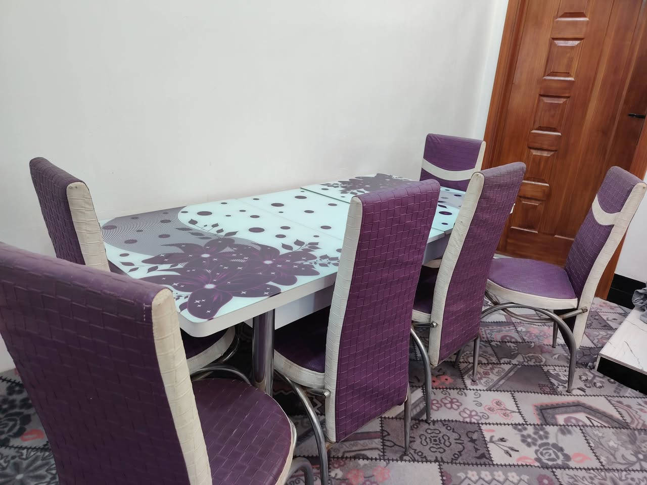 السلام عليكم
ميز طعام مع كراسي عدد 6 السعر 150


**إذا كنت صاحب هذا الإعلان وتريد حذفه لأي سبب، رجاءا أرسل رسالة إلى الدعم الفني**