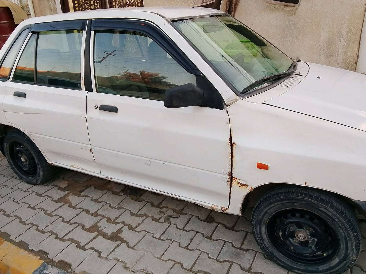 2012 للبيع رقم جديد بسمنه السياره تخم تاير كهربائيات باتري محرك حلوات السياره بيها نواقص بسيطه السعر 22 قفل مكاني كربلاء ***********
