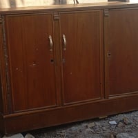 بوفيه • نضيفه • عوزها كيلونات
