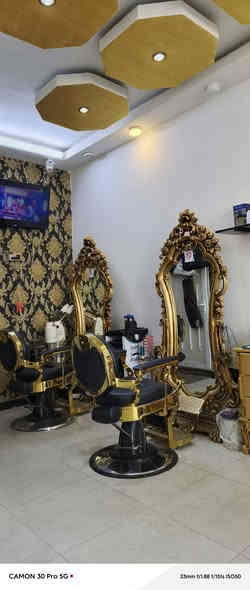 السلام عليكم صالون حلاقة وليد للرجال بحاجه الى حلاق ماهر العنوان الحارثيه شارع الكندي خلف مستشفى الاميرات للاستفسار الاتصال***********
