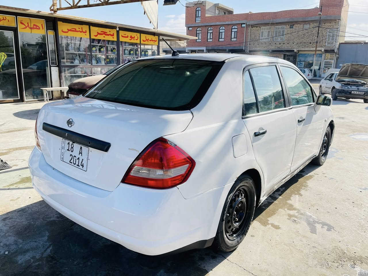 السلام عليكم 
للبيع

نيسان تيدا 2006
رقم مميز مواليد 
باسمي جاهزة هزة ورقم جديد 
كير ومكينه مكفولات
حداديه تخم تاير تبريد كله جديد 
مصبوغة عام 
مكانة بابل 
*********** 
السعر 85$
