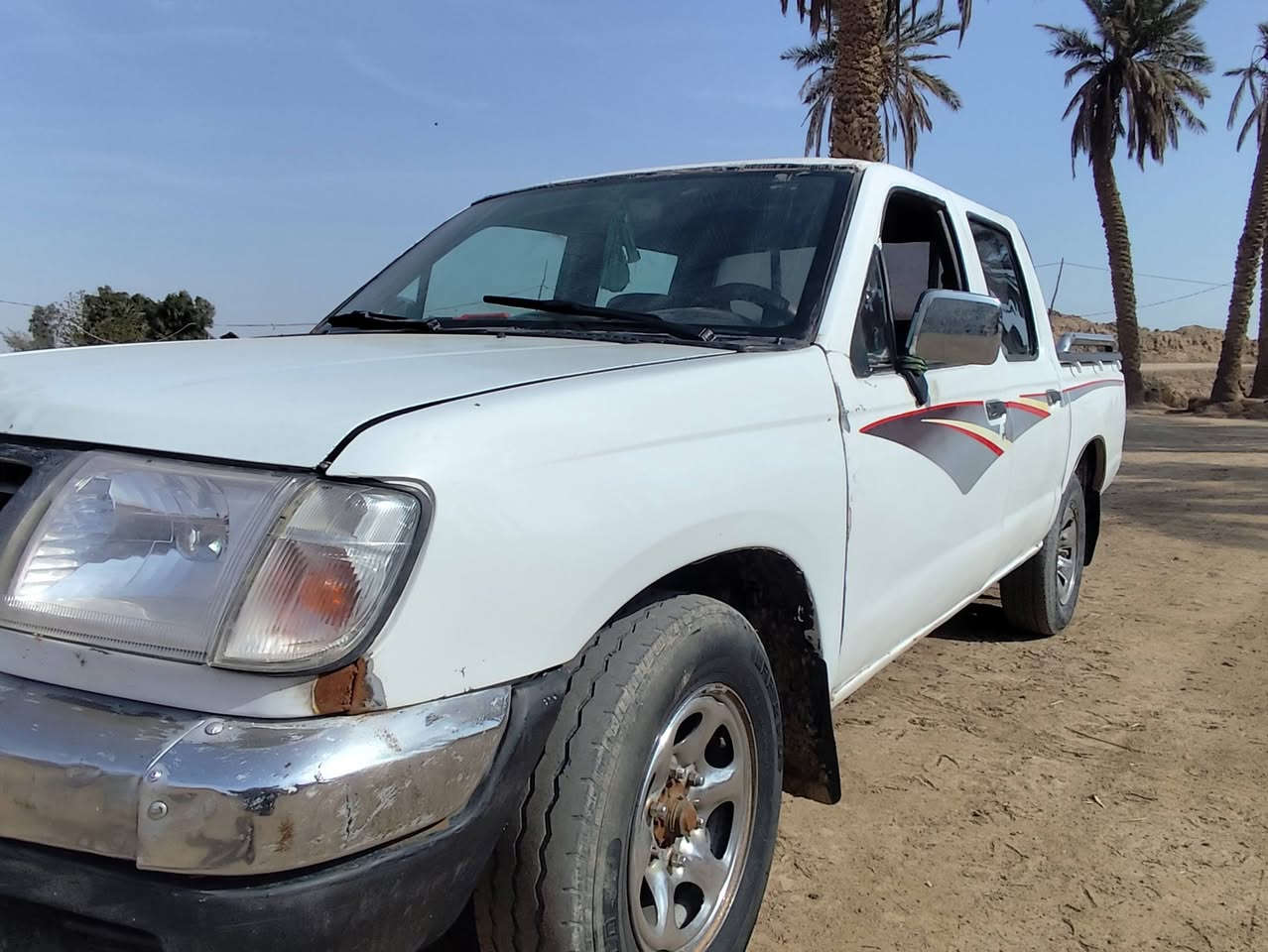 اسلام عليكم سيارة نيسان موديل 2003 سيارة جاهزة مكينة وكير وحدادية مكفولات كهربائيات كلهة شقاله سيارة مال جناي بيهة رشات صبق قليل سيارة جاهزة  مداور ثاني يوم راعيهة يريد مداور  رقمه. بصره السعر 67 وبيهة مجال المكان الناصرية سيد دخيل الهاتف ***********
