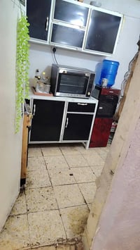 🏫 للبيع نصف قطعة  خلفيه– طابق واحد + مخزن  📍 العنوان: مدينة الصدر – قط...