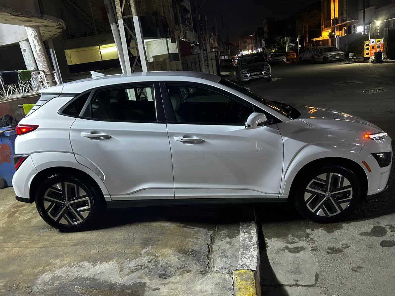 السلام عليكم للبيع هيونداي كونا كهربائيه بلكامل
موديل : 2023

مرقم بغداد دخول جديد

اللون : ابيض

المشي : 44000 ميل   

- تقطع مسافه 400 كيلو متر في الشحنة الواحده

 الحادث

دعاميه خلفيه فقط صور الحادث مرفقه

السعر$150

للاستفسار :

***********

العنوان بغداد حي القاهره
