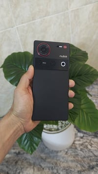 نوبيا z70 الترا • رام ١٦ • ذاكره ٥١٢