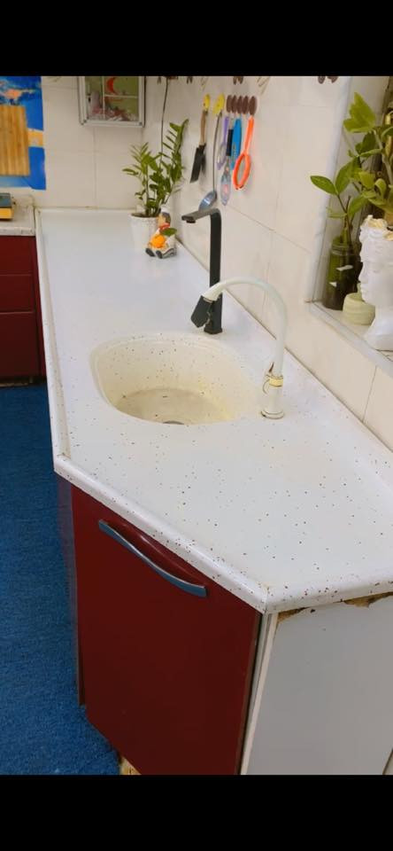 كاونتر hdf 3*2
السعر 250 وبي مجال 
مستعجل ع بيعته
وات ساب ***********
المكان التنومه
