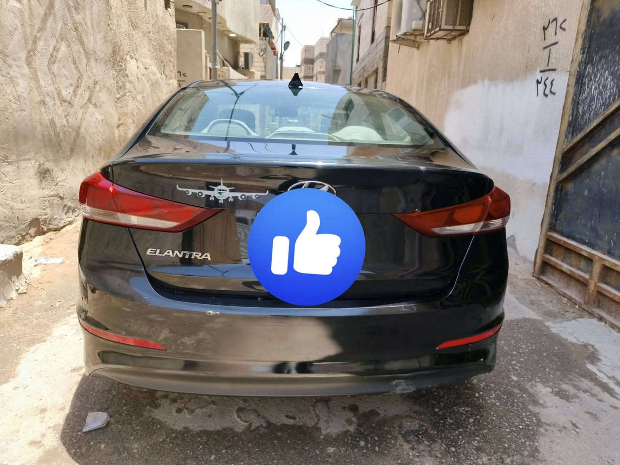 الانترا موديل 2018 محرك 2000 دوش وارد امريكي 
مواصفات فول فول 
تبريد ثلج❄
فتحة في السقف
كشنات تدفئة وتبريد
تحكمات بل سكان
كير ومكينة كفالة تخم تاير جديد
المكان _البصرة ابو الخصيب 
للاستفسار _ الرقم ***********
