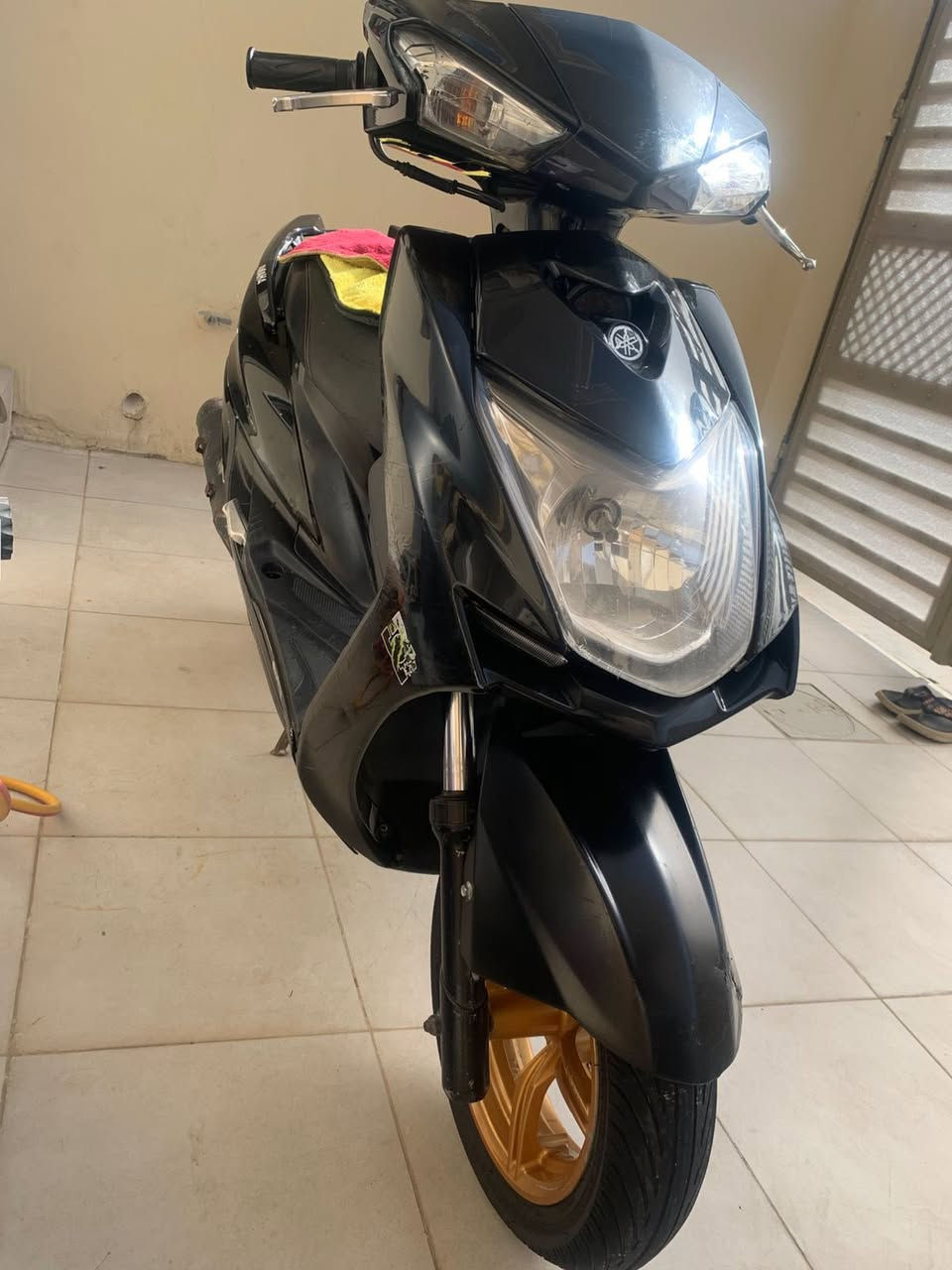 السلام عليكم سكنس شمعه ياباني قبغ نفخ2019سكليتر خطين دراجه بلاديه ومكينه خرسه مالها صوت كهربائيات كلها بلاديه وشغاله ميكانيك 100‎%‎فقط بيها ملاحضات بالكفر والسواد وترتيبات بسيطه دراجه كلها بلاد تخم كلچات رياضي جني بيها ماشيه43الف السعر1100واحد و100وبيها مجال للشراي المايتعبني مكاني شعب حي البساتين ***********
