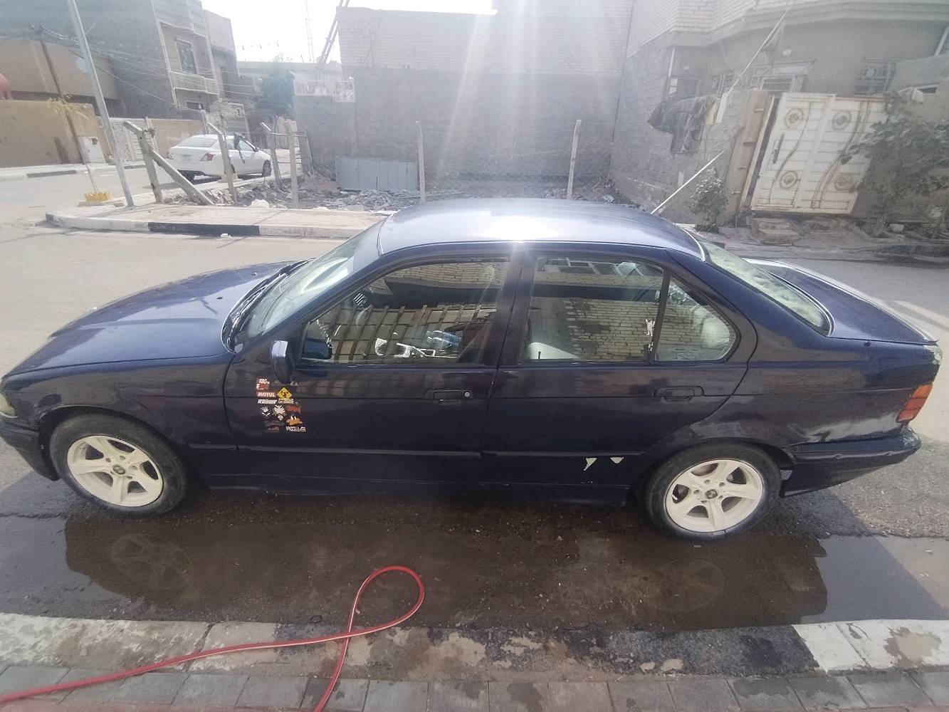 سياره Bmwقصر 336E موديل 91سنويه لل30اي نقص مابيه اترايك وين متريد السعر خاص ***********
