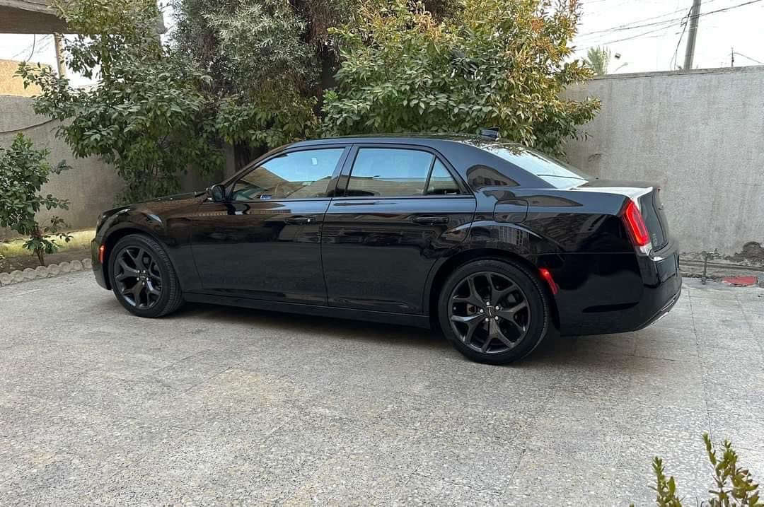 سعرر $280
الموديل: 2021. 
المحرك : V6 . 3.6L . 
الفئه :S
عداد المسافة 74حقيقي
المواصفات :
* نقطة عمياء . 
* مصابيح امامية زنون مع LED . 
* مقصورة الركاب من الجلد الفاخر .  
* مقاعد أمامية كهربائية عدد 2 . 
* حساسات امامى و خلفى .
* مقاعد أمامية هيتر . 
* تشغيل عن بعد . 
* ستيرن كهربائي . 
بجم كبير  .
* سبورت مود .
* محدد سرعة . 
* كاميرا خلفية .
* مرايا متحسسة للاضاءة العالية .
* دخول ذكي (بصمة) .
 * حجر اكزوز بشرط .كواتم بلاديه موجوده
حادث اميركا موجود بالصوره
مبدل چاملغ امامي نفس 

الون بلادي بدون ايرباك حادث سطحي

المكان البصرة المعقل


**إذا كنت صاحب هذا الإعلان وتريد حذفه لأي سبب، رجاءا أرسل رسالة إلى الدعم الفني**