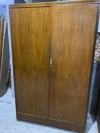 اثاث للبيع اسعار مناسبة  كنتور خشب عراقي بابين عدد 3  كنتور 3 باب خشب ...