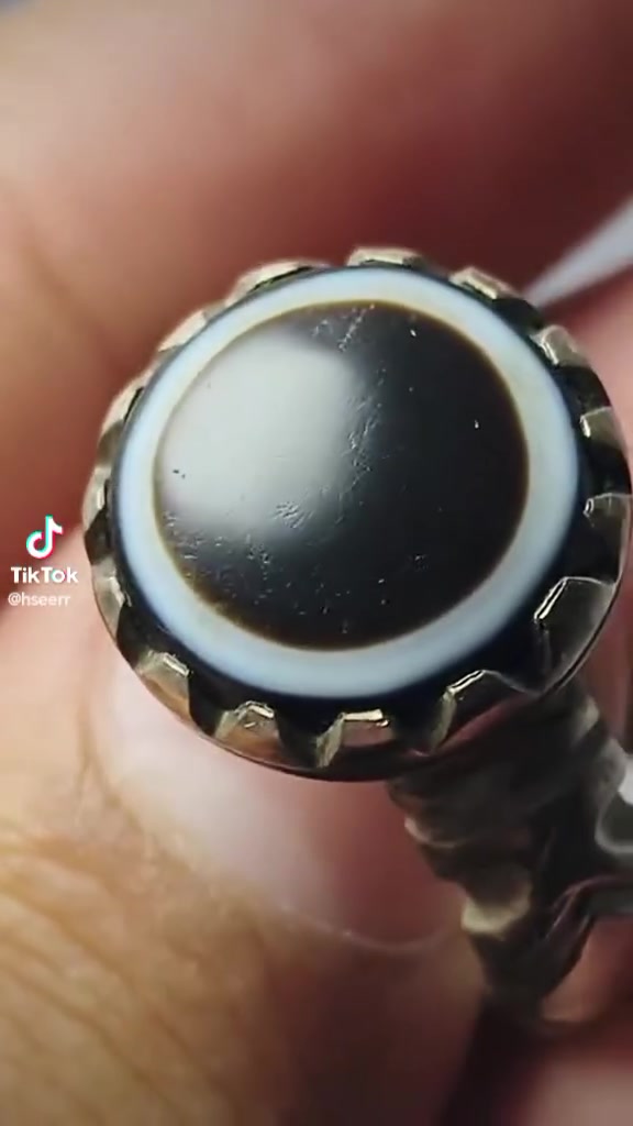 للبيع جزع يماني قديم


**إذا كنت صاحب هذا الإعلان وتريد حذفه لأي سبب، رجاءا أرسل رسالة إلى الدعم الفني**