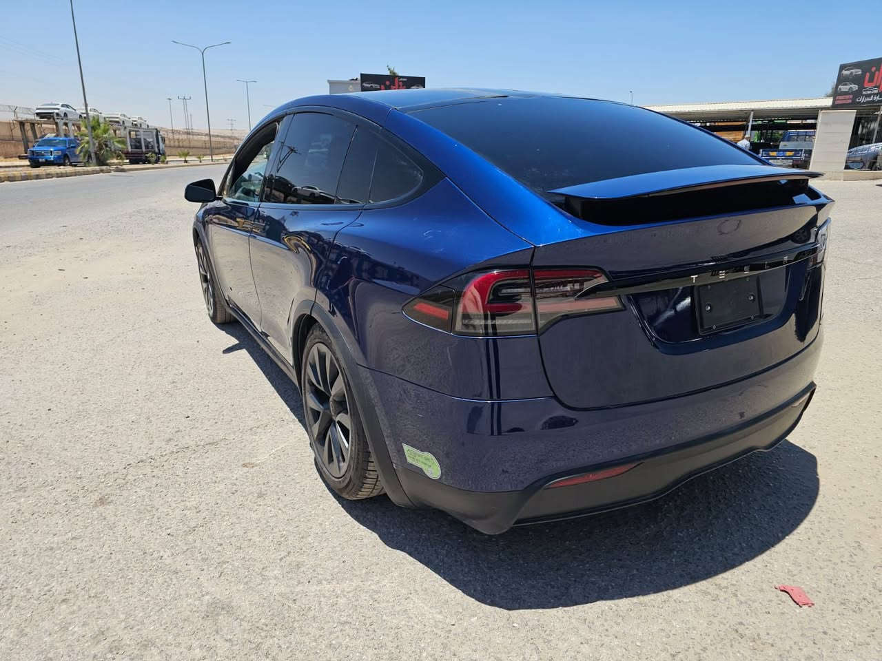 TESLA X 2023
Dual motor 
بطارية كبيرة
تمشي بالشحنه 600km
بدون ايرباك 
6000mi 
شاشة متحركه
وارد امريكي 
670 حصان
حادث قطعتين 
موبايل واتساب 
***********
العنوان : العامرية

