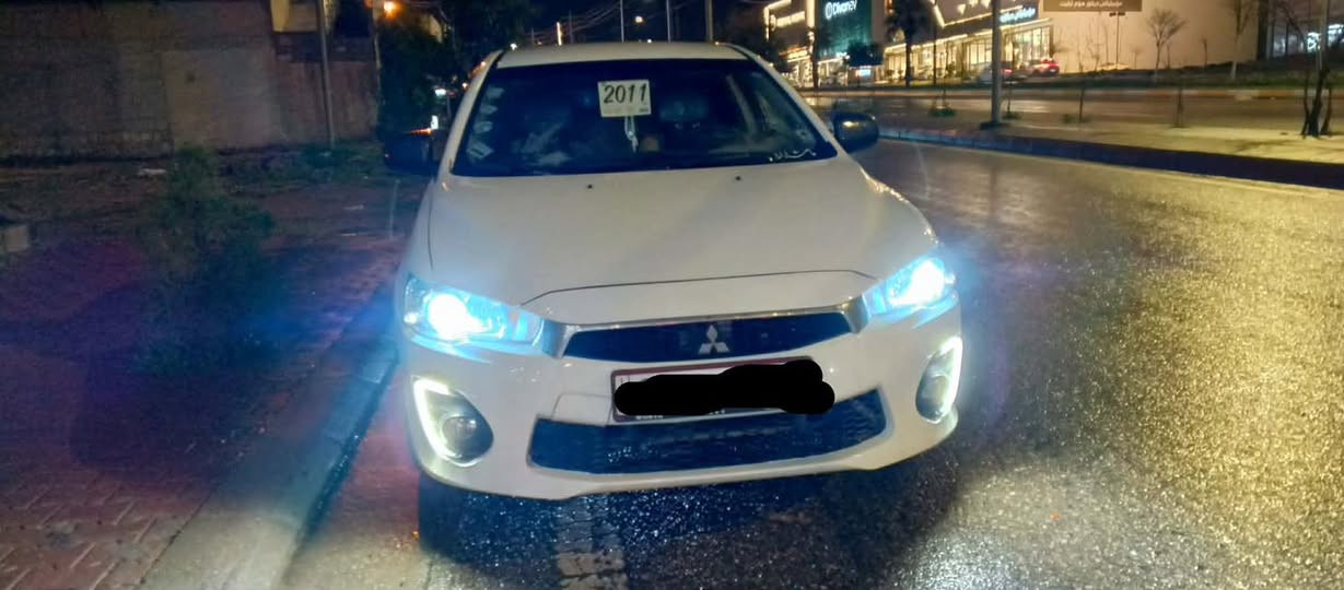 سلاو هاوڕیان جوتیک لایتی عەدەسەی جوان و پاک بی شکاوی  بۆفرۆشتن ٢ مانگ کەمترە بەستراوە 
لیدی بەقەوەتی لەسەر
نرخی ٢٢٠$ کەمی مەجال بی لیدەکانی نرخیکی کەیه
لەسلیمانیە 
***********
سلام علیک لایتات امامی  جدید تقریبن شهرین للبیع عدسة قوية ويا ليد ٢٢٠$ 
توصيل موجود
