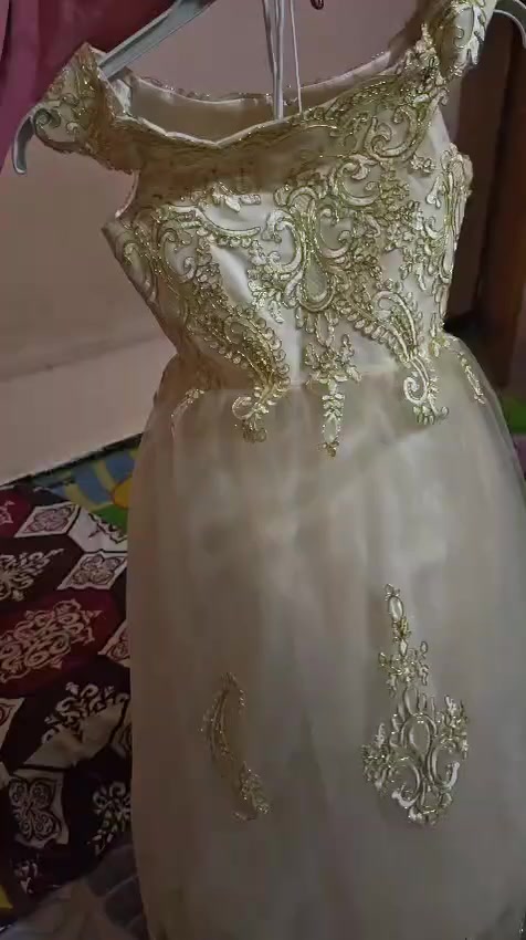 بدله اطفال ملبوسه بمناسبه وحده فقط اشتريتها ب 75 اريدها ب 45 تلبس لحد عمر 12,قاط كذلك نفس الشي قياس 42 اريده ب 20 والفستان الجلد بي قياس 42 وقياس 36 يلبس 38 هم، ب 20 اشتريته ب 45 من شي ان ملبوسات بمناسبه✨، العنوان سويب


**إذا كنت صاحب هذا الإعلان وتريد حذفه لأي سبب، رجاءا أرسل رسالة إلى الدعم الفني**