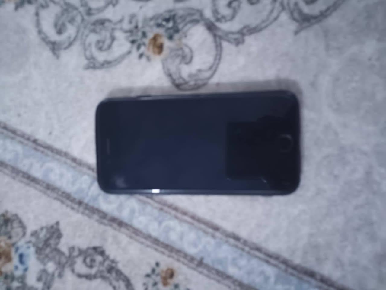 ايفون ٦ للبيع شغال شرط
ذاكره ١٦ 
مبدل بطاريه 
الباقي بل شرط بي كسر بل زاويه مامثر بيع او مراوس 
السعر ٣٥ بي مجال ***********واتساب
