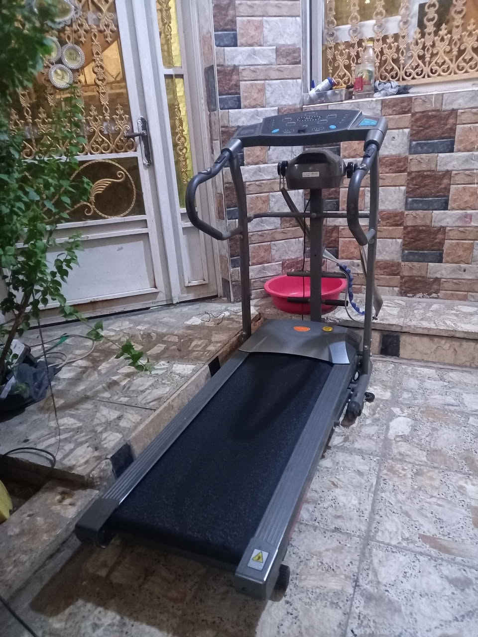 جهاز جري استخدام منزلي نضيف جدا وزن يتحمل ١٦٠كيلو بي حزام تكسير شحوم تدليك جسم كامل موصفات مبي ثري سماعات بلوتوث العنوان بغداد بغداد, العراق


**إذا كنت صاحب هذا الإعلان وتريد حذفه لأي سبب، رجاءا أرسل رسالة إلى الدعم الفني**