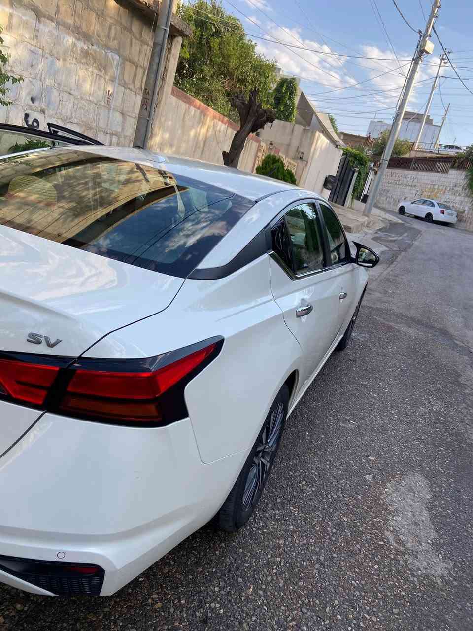 🚗 للبيع نيسان ألتيما 2024 SV

الموديل: 2024

لون ابيض صدفي مرغوب جدآ

الفئة: SV

الممشى: 40 الف كيلو متر

المواصفات:

✔ كاميرا خلفية

✔️نقطه عمياء

✔ دخول وتشغيل بصمة

✔️رادار امامي خلفي 

✔ مثبت سرعة

✔ حساسات ومزايا أمان متعددة

✔ تجهيزات SV المعروفة

مواصفات ال SV. معروفة 

💰 السعر: 175$ (بي مجال قليل)

رقم شاصي 1N4BL4DV9RN432458

📍الموقع: سليمانية

📞للاستفسار ***********
