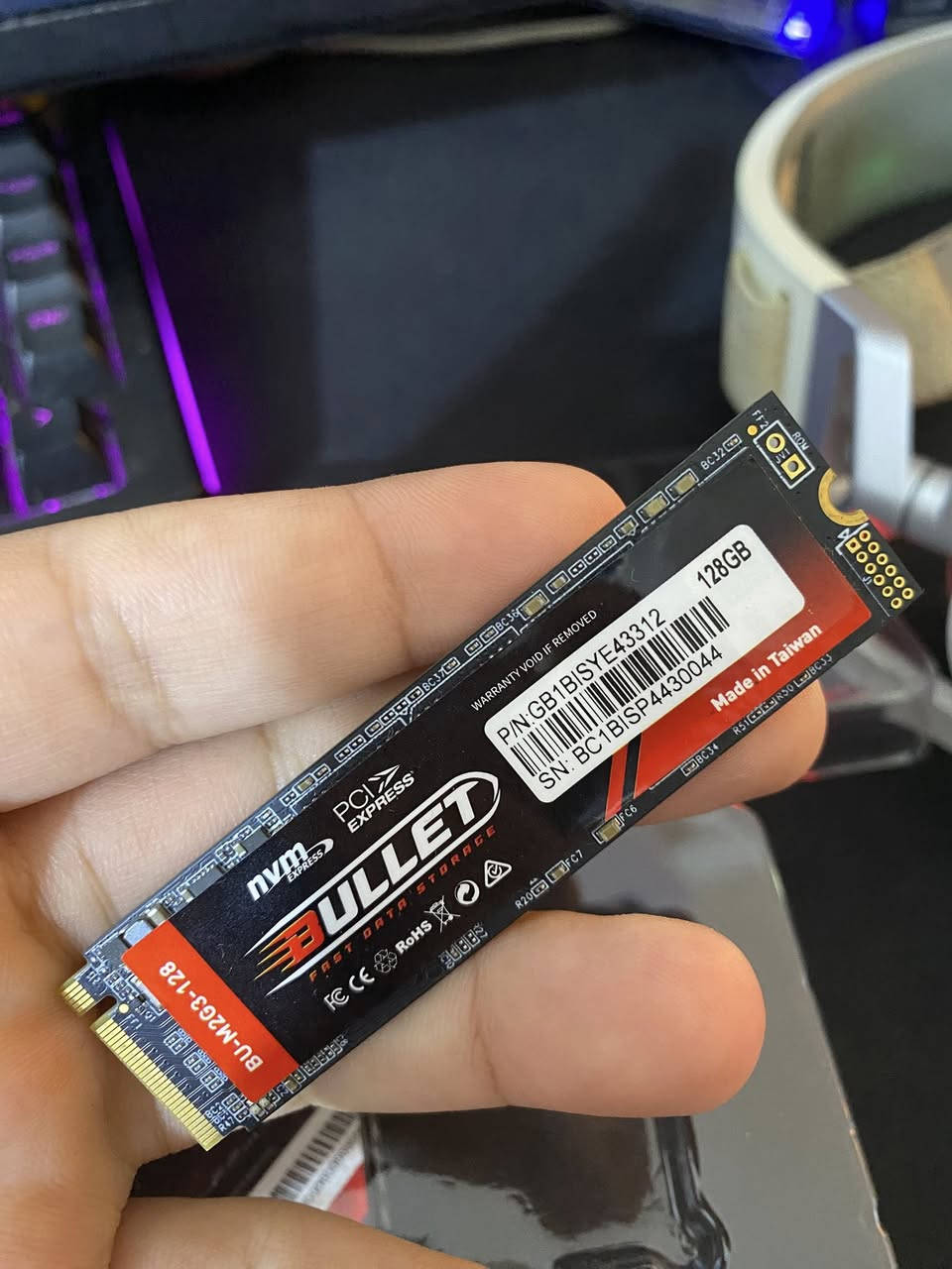 سلام عليكم للبيع هارد m.2
128 كيكا 
سعر 20 الف 
مكاني بغداد


**إذا كنت صاحب هذا الإعلان وتريد حذفه لأي سبب، رجاءا أرسل رسالة إلى الدعم الفني**