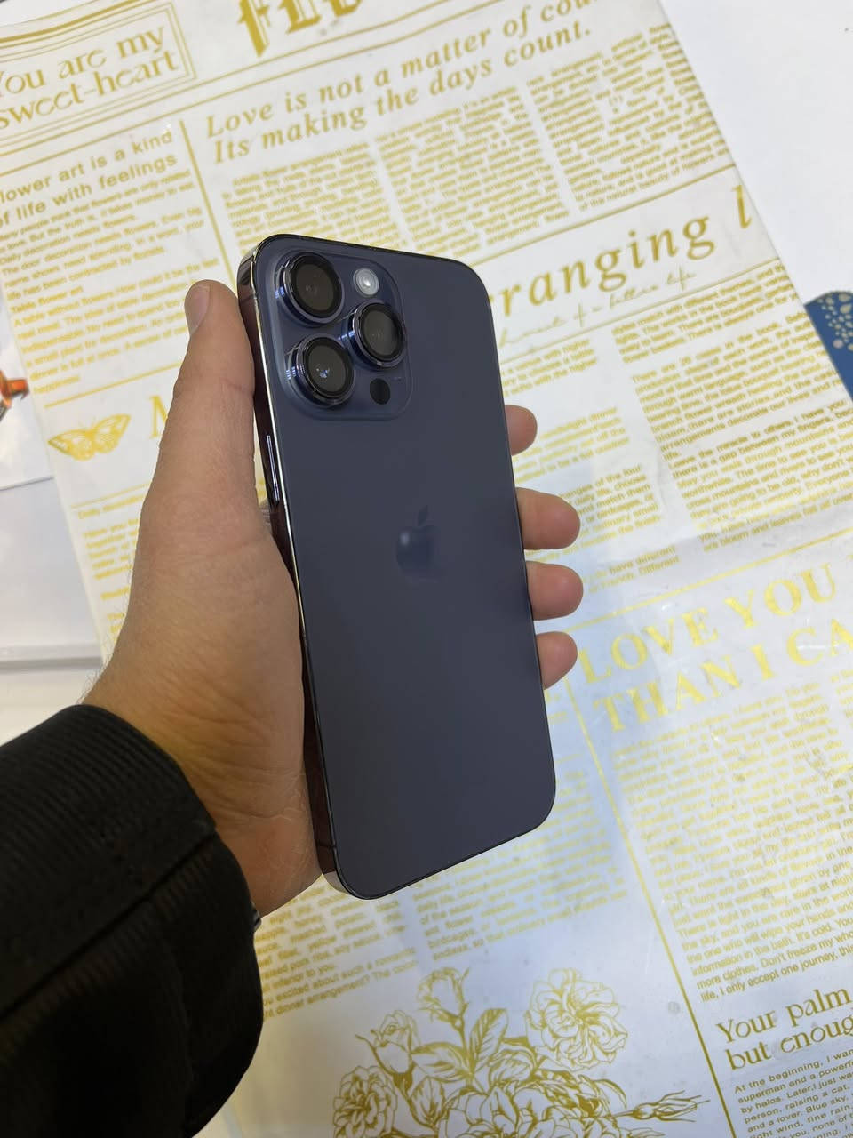 ايفون 14 برو ماكس. بسعر 850 🔥
لون بنفسيجي المرغوب 

ذاكره 256

مستخدم قليل 

نضافه 100‎%‎ ✅

ذاكره 256 ..

بطاريه 92 🔋

المكان الشرقاط 📍
***********
