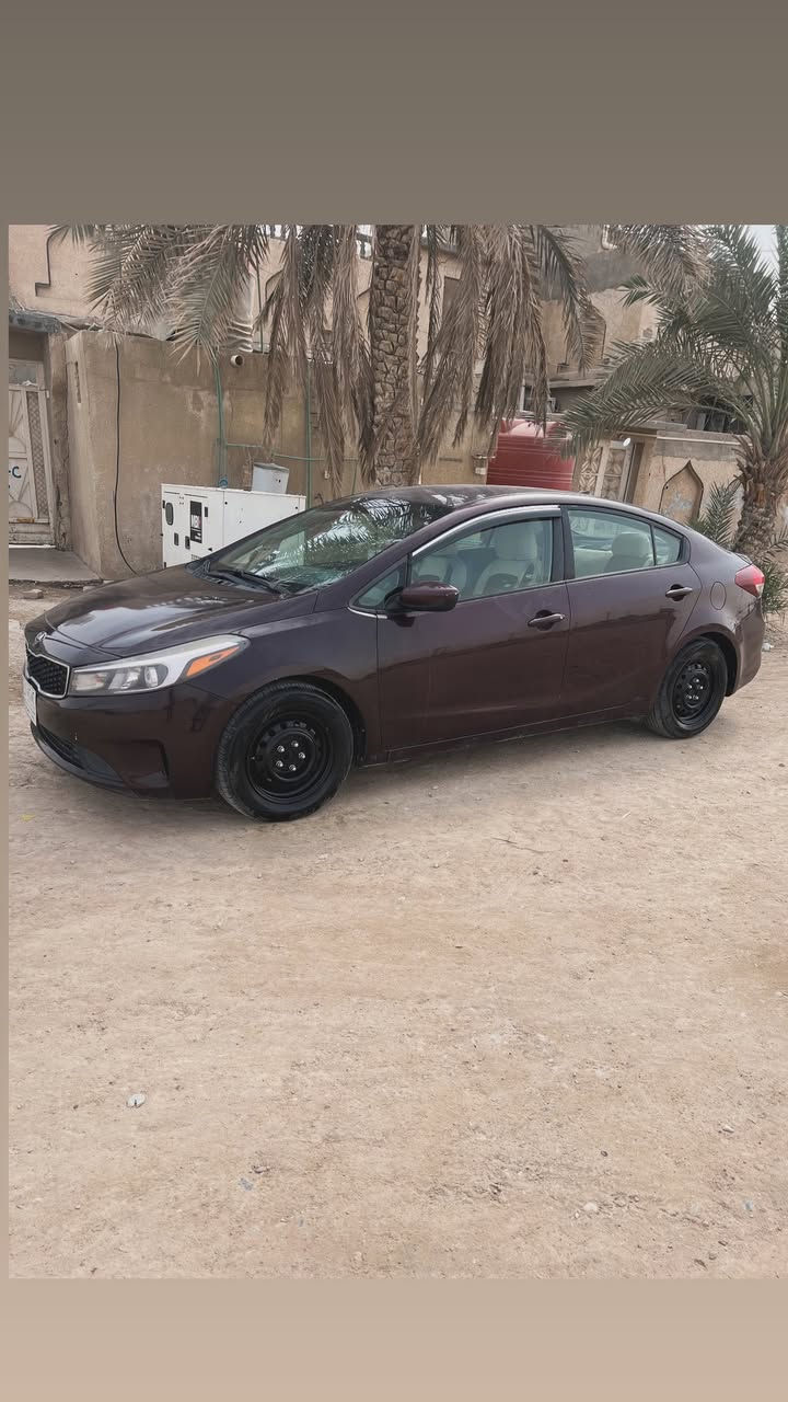 سيارة فورتي 2018 محرك 2000دوش كير At المرغوب
تحكم استيرن جهتين شاشة كاميرا خلفية
سيارة محرك كير تبريد سيارة جاهزة
 رقم واسط 
سيارة  حادثها موضح بصور 
السعر 110وبيها مجال بسيط للشراي 
مكاني البصرة 
رقمي ***********
