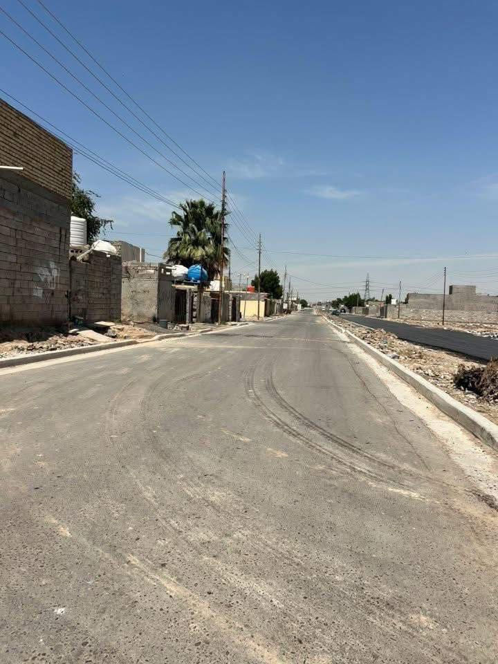 قطعة للبيع مساحة 200متر طابو زراعي
شارعين مابين منطقة  شهيلات وجامع طة  
شارع شيري وفرهاد قريب من اسواق العنود 
 الاتصال ‭٠٧٧٢ ٩٣١ ٥٣٥٤‬ واتساب
