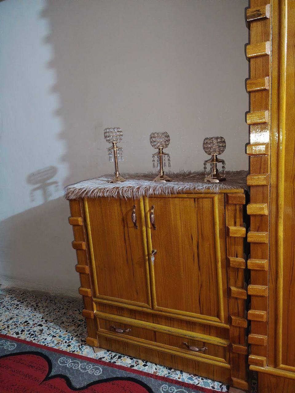 السلام عليكم غرفه اخت الجديده ست بوب وملحق 5 قطع ستندر موديل عروسه البحر صاج وجه 6ملم والداخل 4ملم  تطعيم داير حبل زان للاستفسار ***********
