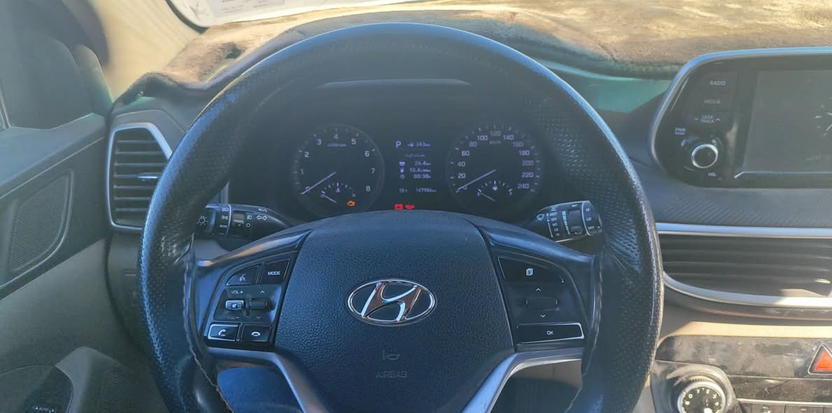 توسان موديل 20خليجي 
مطلوبه للمصرف 
للبيع 
135
خاص مفتوح


**إذا كنت صاحب هذا الإعلان وتريد حذفه لأي سبب، رجاءا أرسل رسالة إلى الدعم الفني**