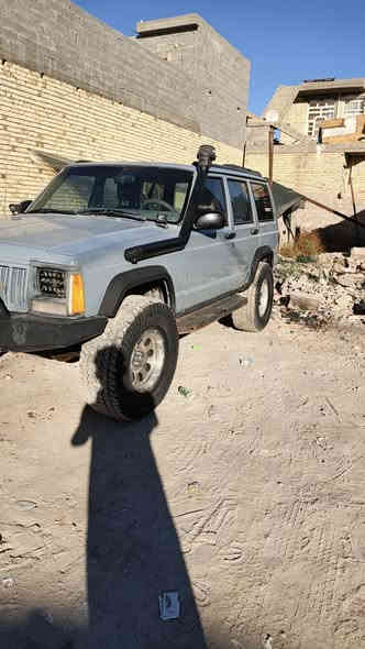 سلام عليكم للبيع جيب موديل 91 سياره بيهه تزويد وتحديث مصبوغه عام تخم تاير تحويل ثاني يوم محرك كير بلاد محرك سته كير اتوماتيك كهربائيات كلهه شغاله سعر 62 وبيهه مجال ***********
