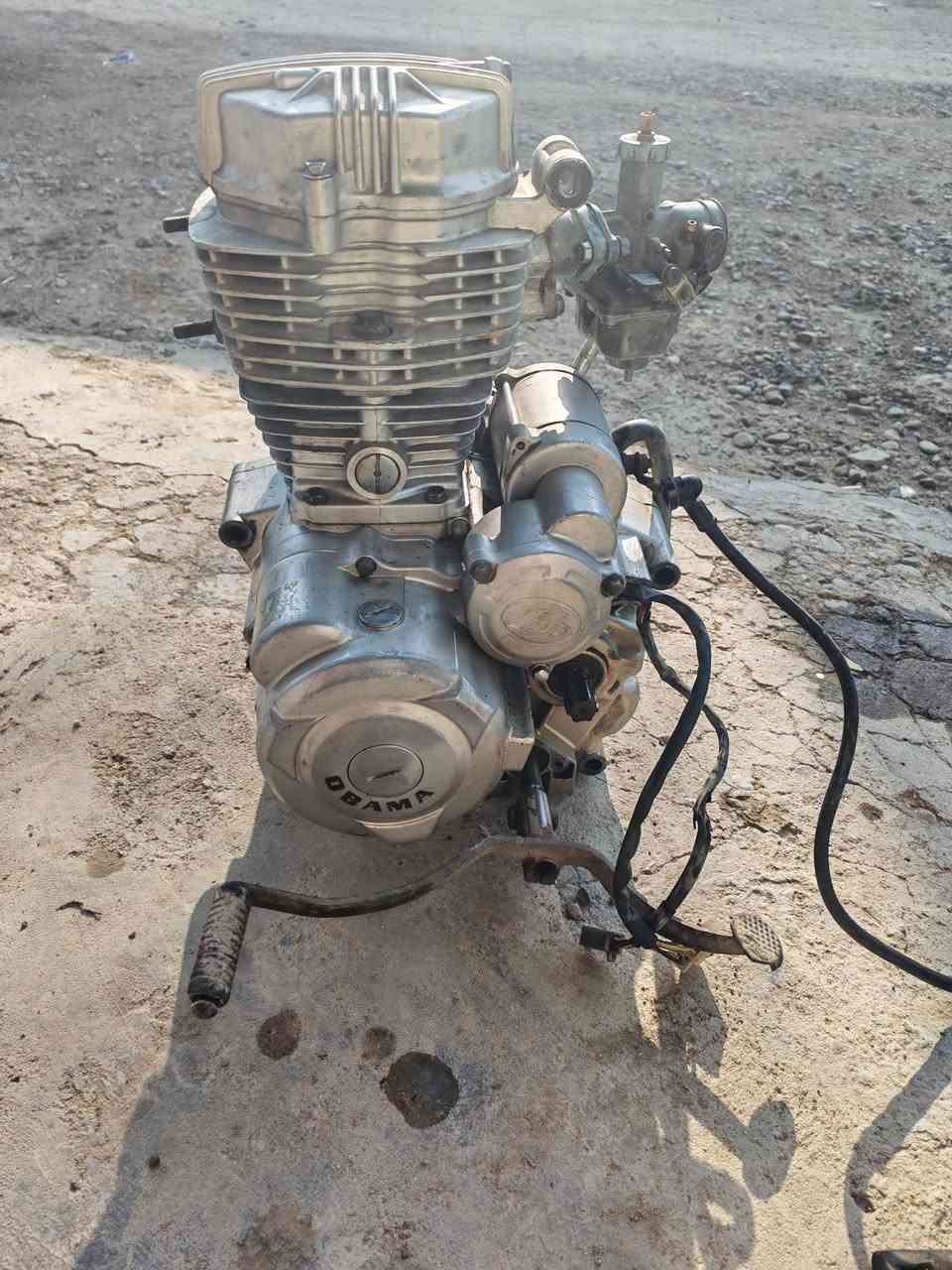 سلام عليكم محرك ستوته لل بيع شغال وكلشي مابي بس كلجات رياضيه أبو جمجمه بس كلجات ٣٥ مخذخن والله السعر ١٥٠ وبي مجال مكان بغداد البياع بل شرطه الخامسه يم نهر سويب رقم الهاتف ***********
