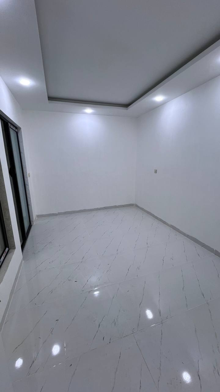 كود اعلان 9/80
🌎منزلين زيرو للبيع 
🔸سند طابو يتسجل بإسم اي عراقي
🔘أربيل-في حي هفالان قرب مطعم باب الحارة
➖منزلين للبيع  
➖مساحة 100m
➖تتكون من-3غرف نوم-صاله-مطبخ -مجموعة صحيات-
للتواصل 📞
***********
***********
**************
في حال لم يتوافق العقار مع رغبتكم او لم يكن بقدر امكانيتكم زوروا موقعنا على تلكرام للتصفح على اكثر عدد من العقارات المتوفرة
https://t.me/alialmshhadani أربيل, العراق
