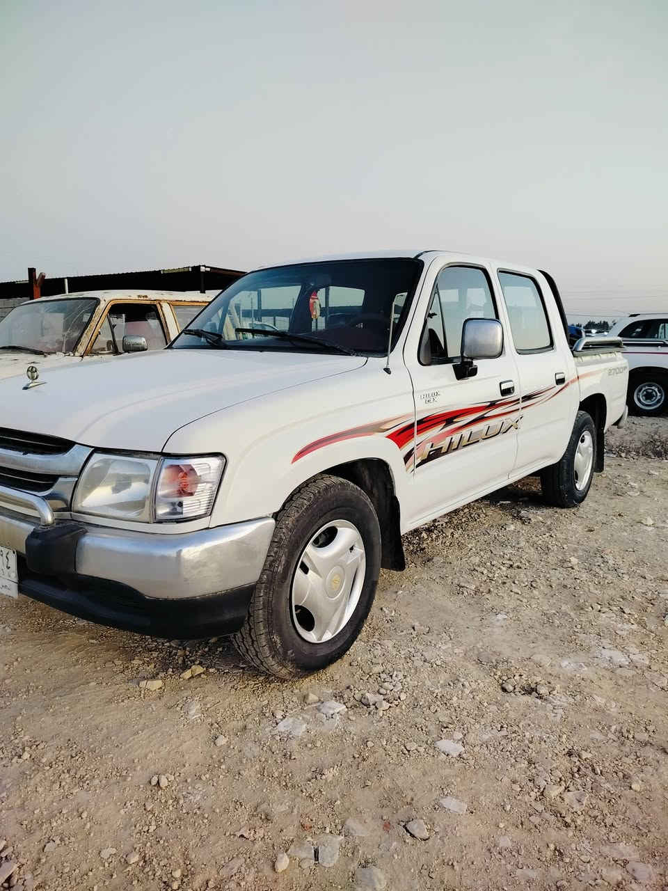 سلام عليكم جمره للبيع موديل 2005 سياره مكفوله كفاله عامه كير شاصي محرك عل وضع الشركه رقم بصره تحويل ثاني يوم سنويه لل 27 سياره بيها رشه صبق بس حافه الباب البدي خياسات وكاصهن بيدي من جوه والباقي مكفوله للستفسار اكثر ***********
سعر 130 وبيها مجال قليل
