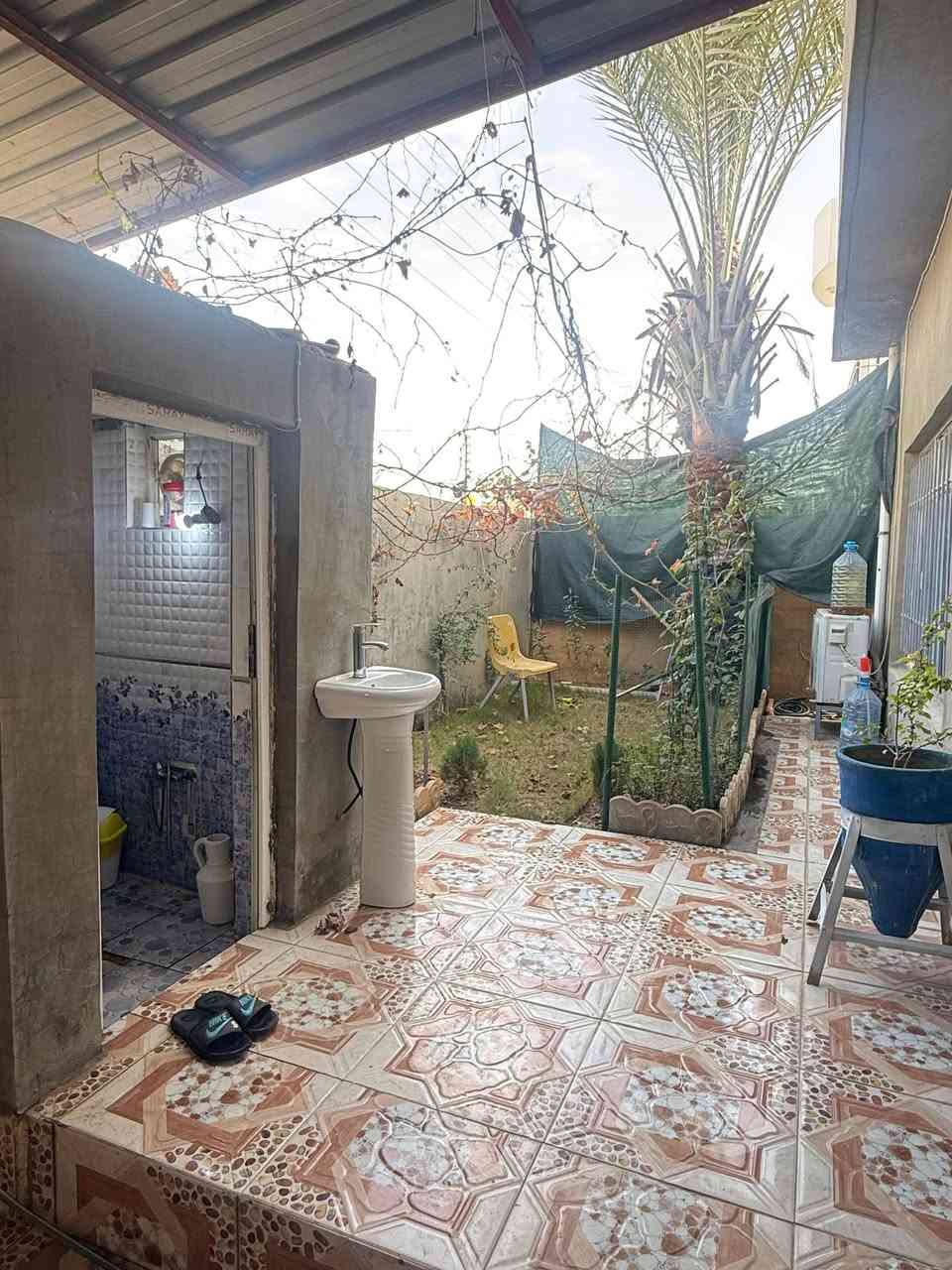 #اعلان 1978
دار 200 م للبيع #طابقين
طابو صرف 
#الموقع حي النداء قرب أسواق #ابو ماجد 
#السعر 140 مليون قريب ع المدارس
#للاستفسار ***********
