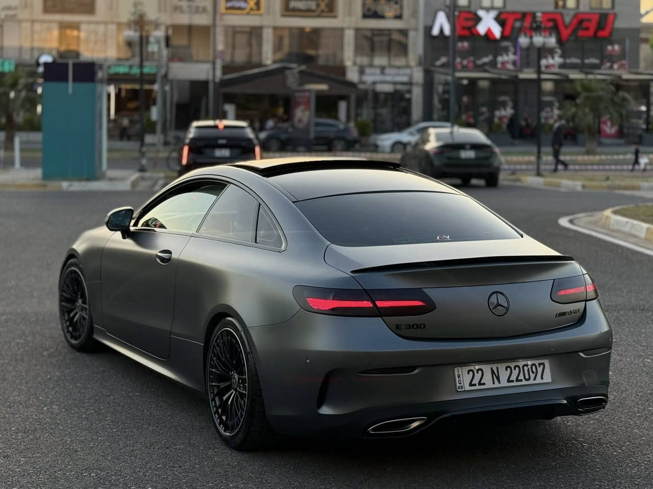 السلام عليكم . ماشاء الله
Mercedes E Class AMG Coup
موديل: 2018 عدد المسافات: 60 الف
نظام دفع خلفي (تو ويل)
السيارة وكالة الماني ضمان دولي كفالة كلين حتى الدعاميات 

مغلفة كامل افلام حماية PPF داخل وخارج ضمان اللايتات الامامي والخلفي مغلف كامل حماية داخلة سيرفس كامل دهن وفلاتر كلها وكالة (صفر مسج) حدادية كلها بشرط بدون مصرف ملاحظة بيها مكان مسحوب PDR متبين فقط بالسونار كير مكينة كهربائيات كفالة بلادي بشرط✅

السيارة جديدة بمعنى الكلمة متصرف عليها دينار ماشاء الله نظرتها ونصبتها بالشارع تخبل والسيارة صاروخ 🔥

المواصفــات AMG 1/1
. شاشة كبيرة S متصلة كيجات الكتروني
. بانورامــا على طول السيارة سقف اسود
. لايت مالتي ميديا داينمك + مالتي بيم ترحيب
. فجوج بلادي AMG احمر
. ستيرن بلادي AMG حرف D
. دعاميات و دوسات بلادي AMG
. سستم كزوز صوت خفيف
. رادارات امامية وجانبية وخلفي 360 درجة
. حساسات 360 درجة مع تنبيه الازدحامات والطرق
. رادار التعرف على اشارات المرور (السرعة المطلوبة)
. اوتو ستوب امامي خلفي وجانبي
. كشنات هيتر H-R
. كشن السايق اوتو لوضعية القيادة
. لايت اضائة تتغير حسب رؤية الشارع
. سماعات نظام صوت برايمسستر
. اوتو بارك علامة بالشاشة
. حزام امان كهربائي اوتو ( اللون احمر)
. شاحن وايرلس + شاحن بصمة السيارة
. دوسات ختم شعار مرسيدس
. نظام الاطفاء الذاتي عند التوقف 
. مري قلاب اوتو عند الرجوع للخلف
. بريك بصمة (هاند بريك بصمة)
. اناره داخلية متعددة 64 لون
.  قراءة خطوط - وتحديد مسار
. انظمة القيادة
. individual - Eco - Comfort - Sport - Sport+ Plus
. 3 Mode :- Sport - Classic - Progressive 
بعد اكو مواصفات هواية ماتنذكر

السعر 278$ 💵 وماكو بهيج مواصفات وموديل وكلين وكالة بهذا السعر 

هزة وفحص وسنوية كلها جديد لحد 2032 تنتهي
بأسمي تحويل مباشر المكان اربيل للاستفسار: ***********
