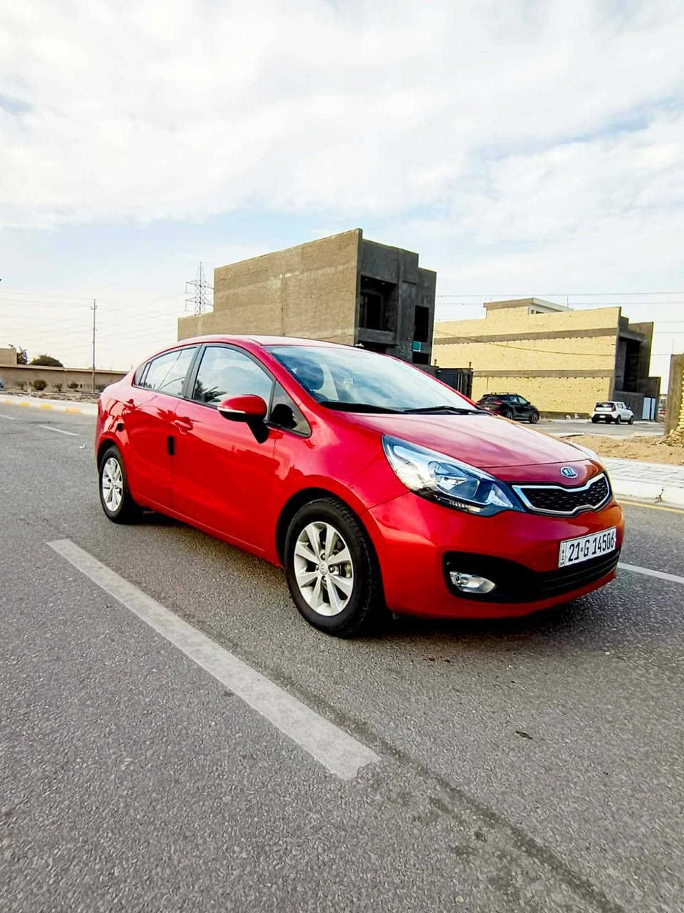 كيا ريو برايد، موديل 2012 ، خليجي (استيراد خاص)، فووووول مواصفات (عدا الفتحة) كفالة عامة من الصبغ والضربة والبارد، تخم تايرات، تبريد ثلج ، صدر امامي وخلفي ممتاز، كير ومحرك ممتاز، السيارة نظيفة على وضع الشركة استخدام بيت (حتى ضلال الشركة موجود بيها والسيارة احلى من الصور جدا).
مواصفات السيارة
بصمة+بصمة ابواب كشنات جلد تحكمات مري شفط
شاشة اواكس  بلوتوث اشاير مري ويل كب 5 حساس خلفي كشنات تدفئة حاكية مثبت سرعة دسك 4
السعر 109
للاستفسار ***********
