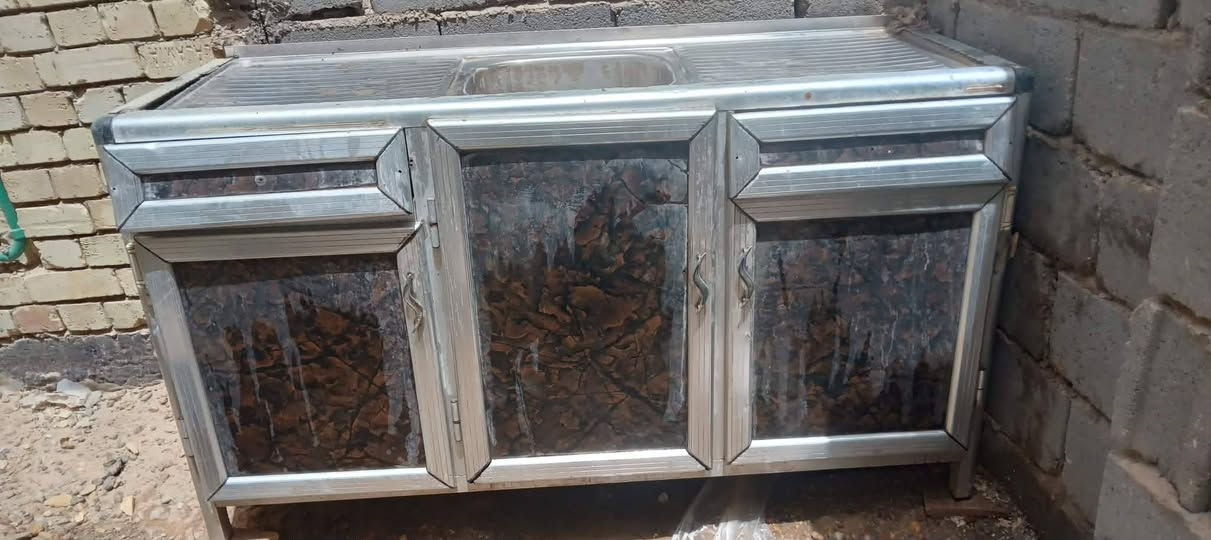 السلام عليكم
تخم كامل جديد للبيع ١٤ مقعد مع طبلات اثنين
سعره ٣٢٥
طبله ٢٥
كاونتر ب٤٥
قلايه ٦٠


**إذا كنت صاحب هذا الإعلان وتريد حذفه لأي سبب، رجاءا أرسل رسالة إلى الدعم الفني**
