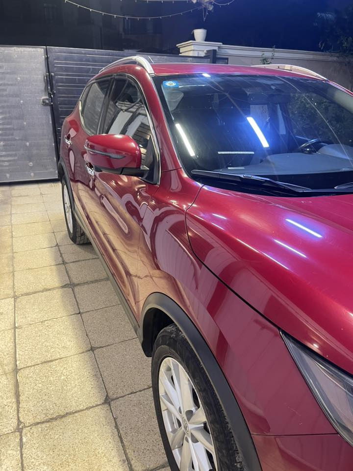 السلام عليكم
للبيع سيارة نيسان روج سبورت موديل 2017 لون احمر رقم بغداد بدون حادث فقط صبغ جاملغ خلفي يسار من امريكا بدون دواخل باسمنا ماشية 138 الف كم حقيقي مواصفات SV  ( بصمة . محرك 2000.  كراسي أمامية كهربائيةو تدفئة.  مقود تدفئة  . كاميرا 360 درجة . رادارات جانبية. تبريد خلفي . . مانع انزلاق . كرسي . نظام eco.....) 
السونار بالمشنور 

 السعر 125 ورقة وبها مجال او مراوس بسيارة أحدث وحسب الرغبة 

العنوان بغداد اليرموك

الاتصال ***********
