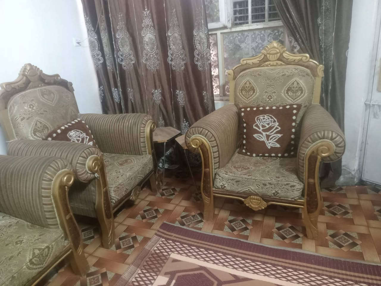 سلام عليكم تخم مستعمل للبيع
بغداد مدينه الصدر السعر واتساب ***********
