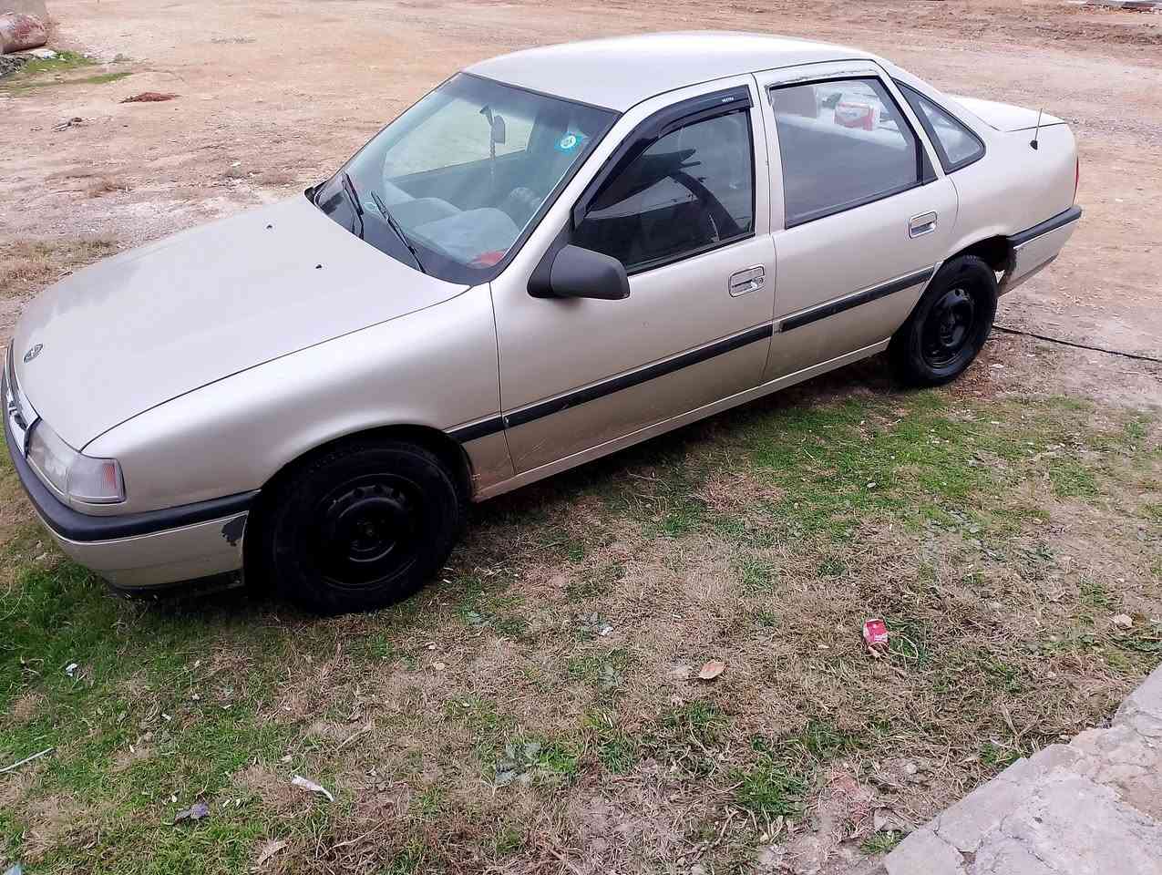 السلام عليكم
اوبل فيگترا رقم نينوى انگليزي  موديل 90 سنويه لل 2030 سياره باسمي جاهزه من كلشي  هزه جديده شرط الوكاله والتحويل 
گير عادي مكان موصل القيروان السعر 38 قفل
الرقم ***********
***********
